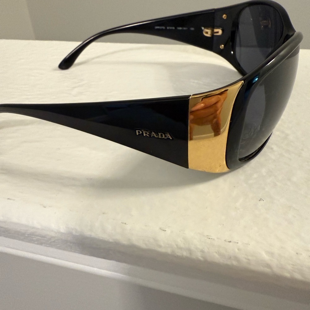 Prada Black Sunglasses - Picture 3 of 5